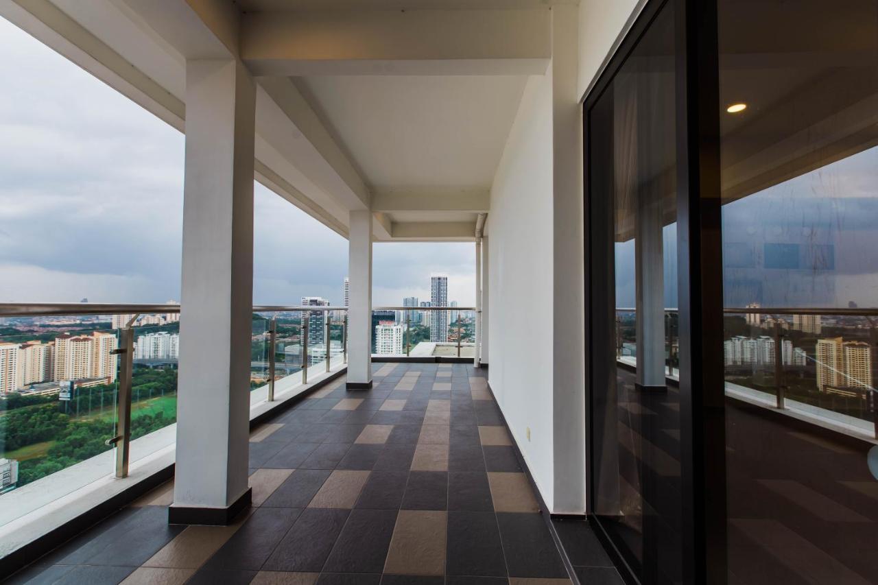 Cozy Homestay With Wifi @Encorp Strand Mall @Alpha Ivf Petaling Jaya Buitenkant foto