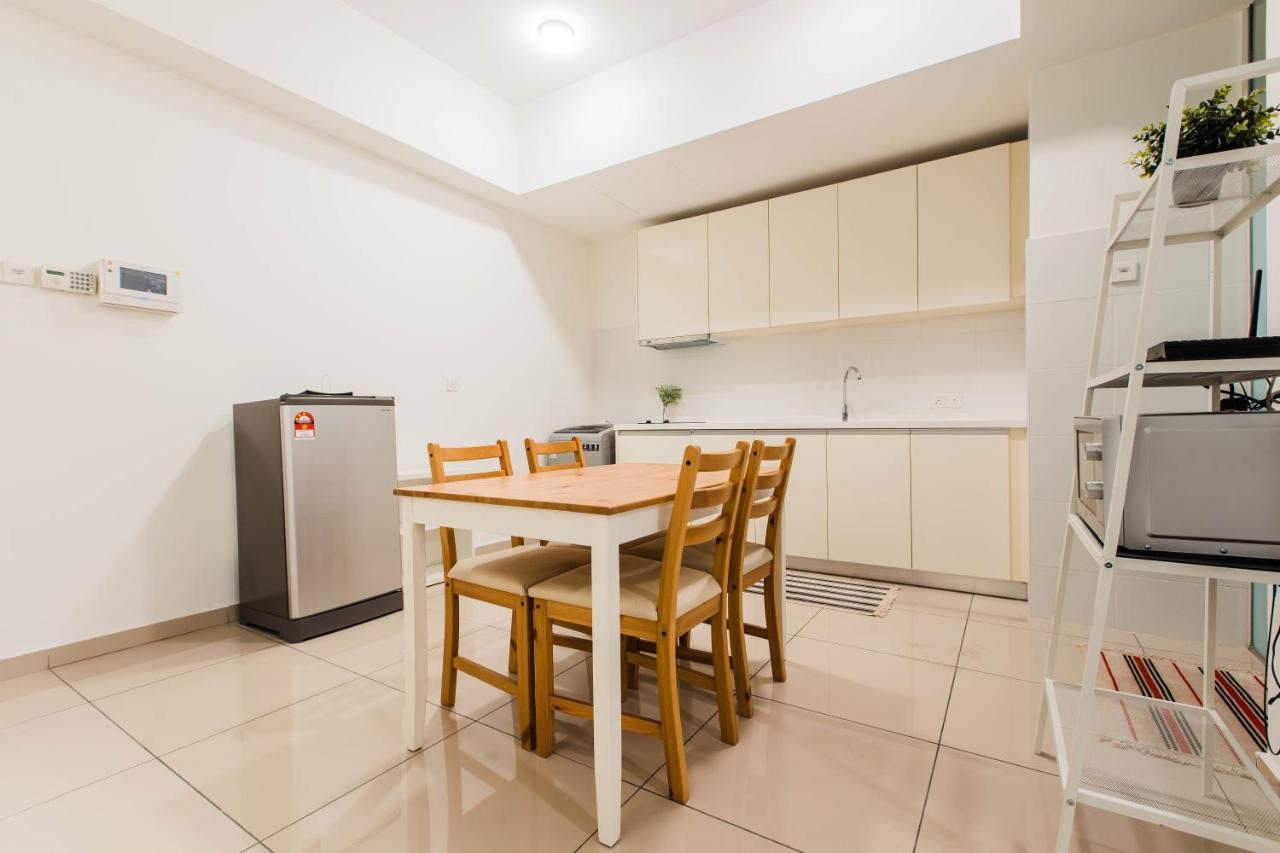 Cozy Homestay With Wifi @Encorp Strand Mall @Alpha Ivf Petaling Jaya Buitenkant foto