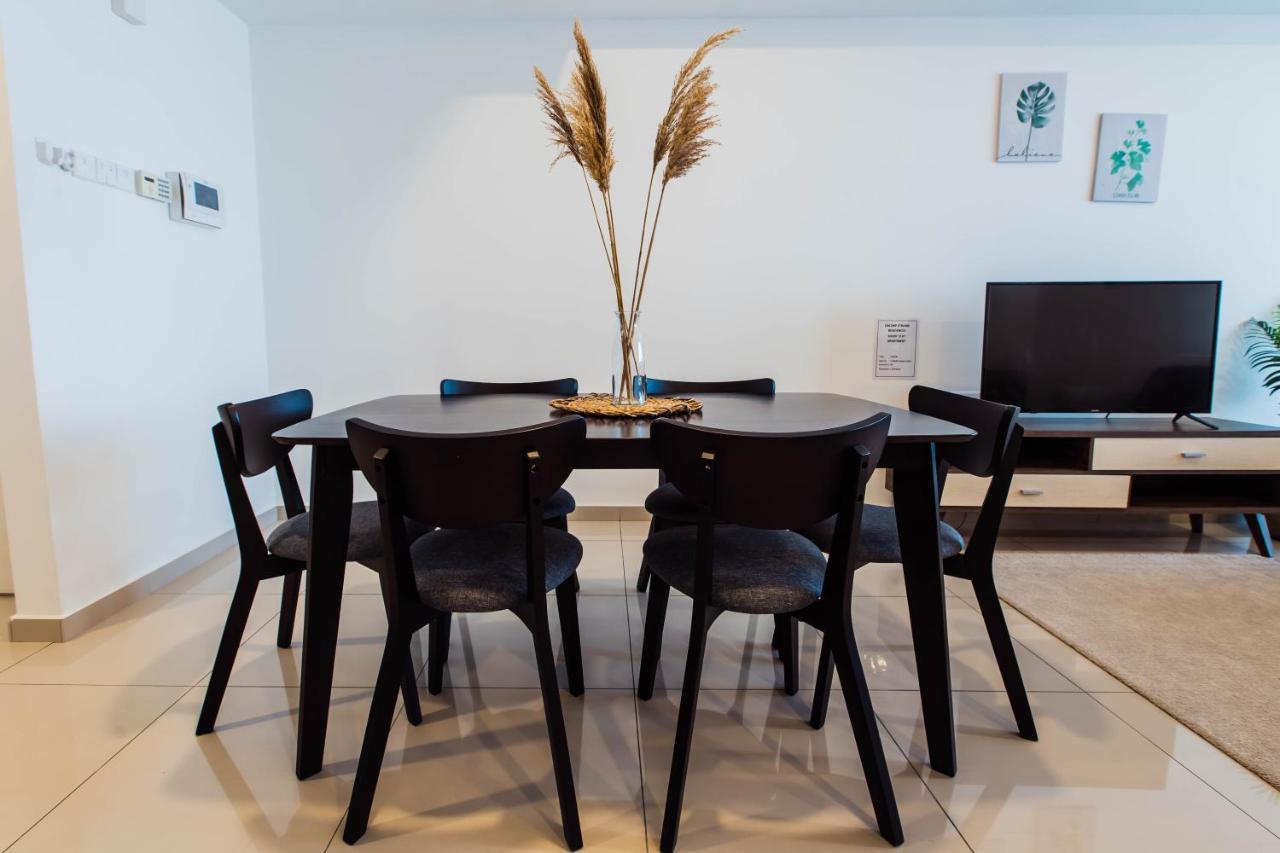 Cozy Homestay With Wifi @Encorp Strand Mall @Alpha Ivf Petaling Jaya Buitenkant foto